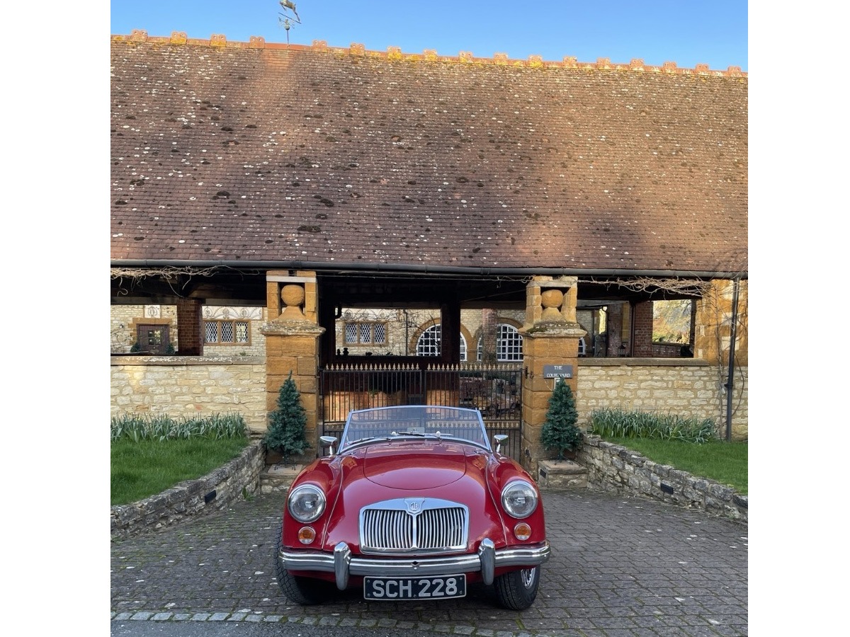 1960 MG MGA Roadster Image 4