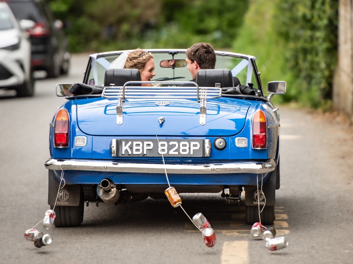 1976 MG MGB Image 2