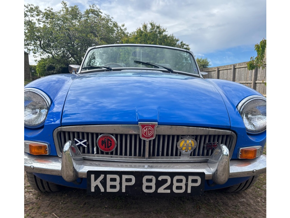 1976 MG MGB Image 4