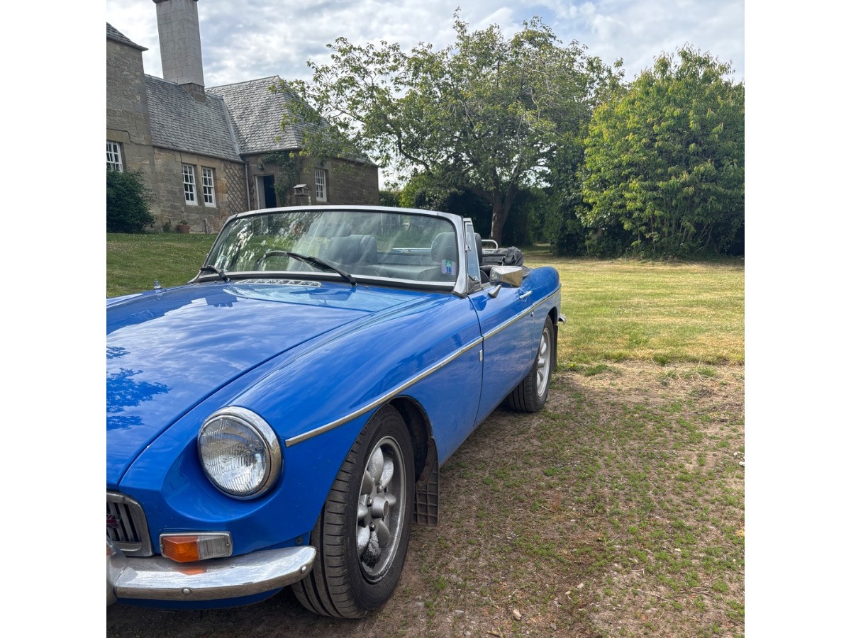 1976 MG MGB Image 5