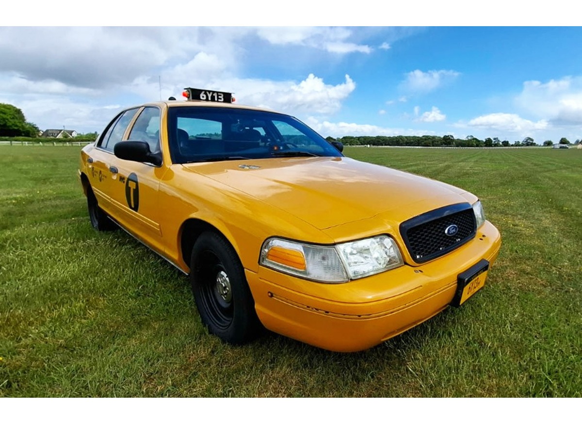 2007 Ford Crown Victoria Image 4
