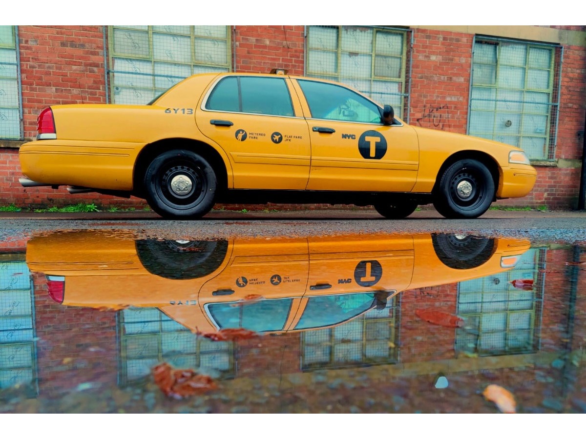 2007 Ford Crown Victoria Image 1