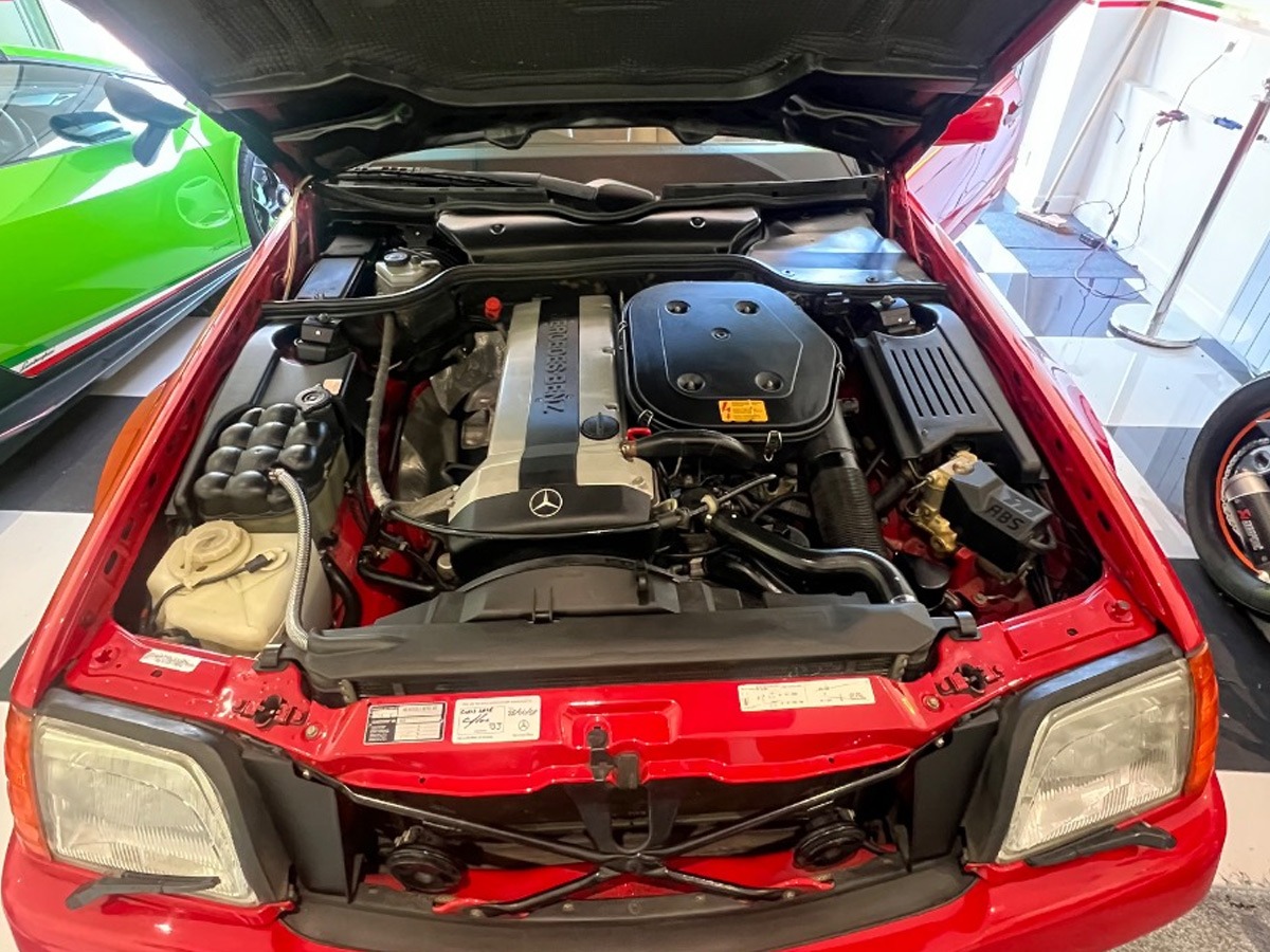 1992 Mercedes-Benz Sl-Class Image 16