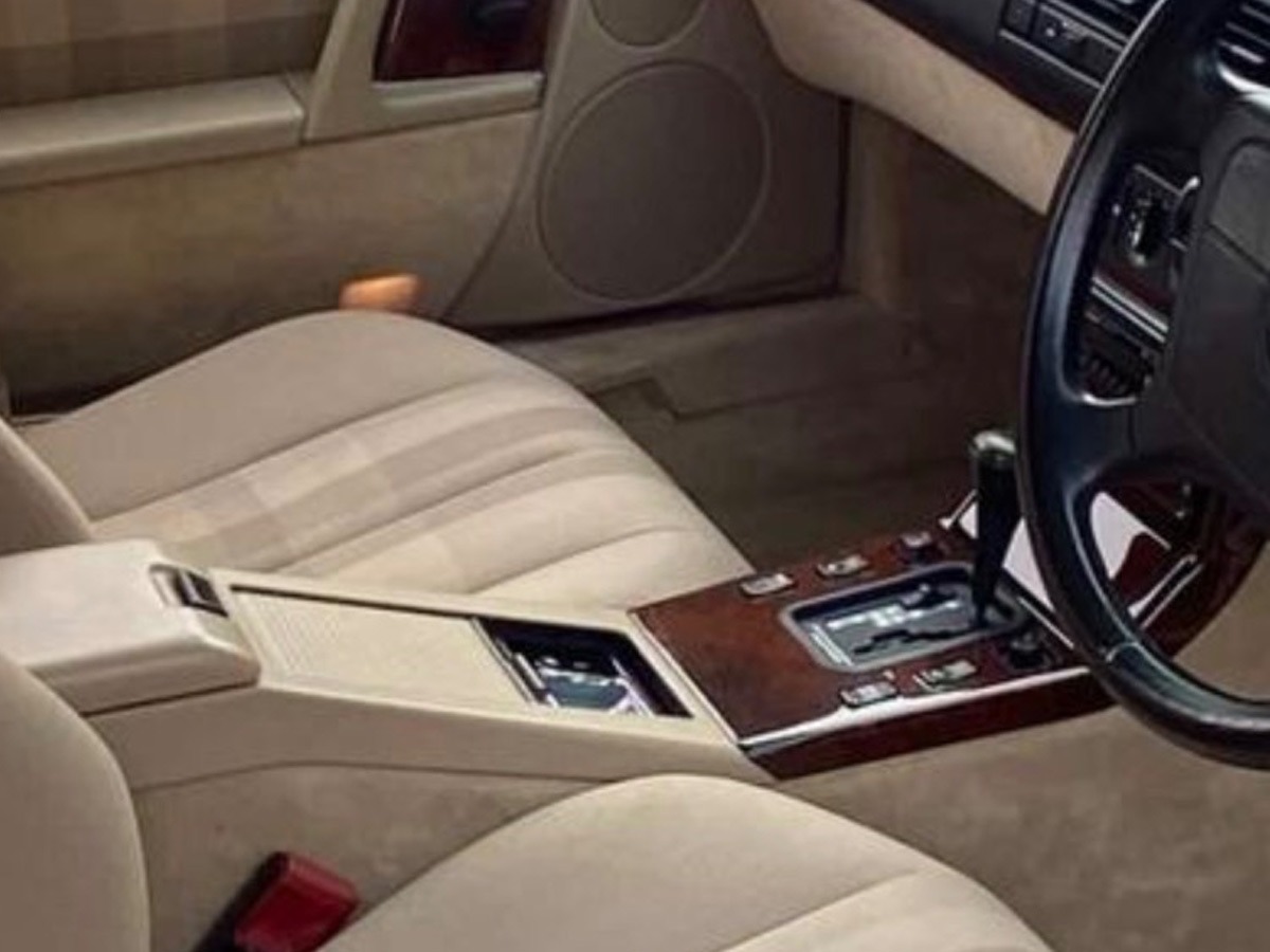 1992 Mercedes-Benz Sl-Class Image 17