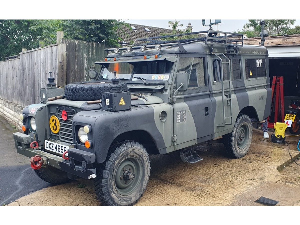 1984 Land Rover 109 Image 2