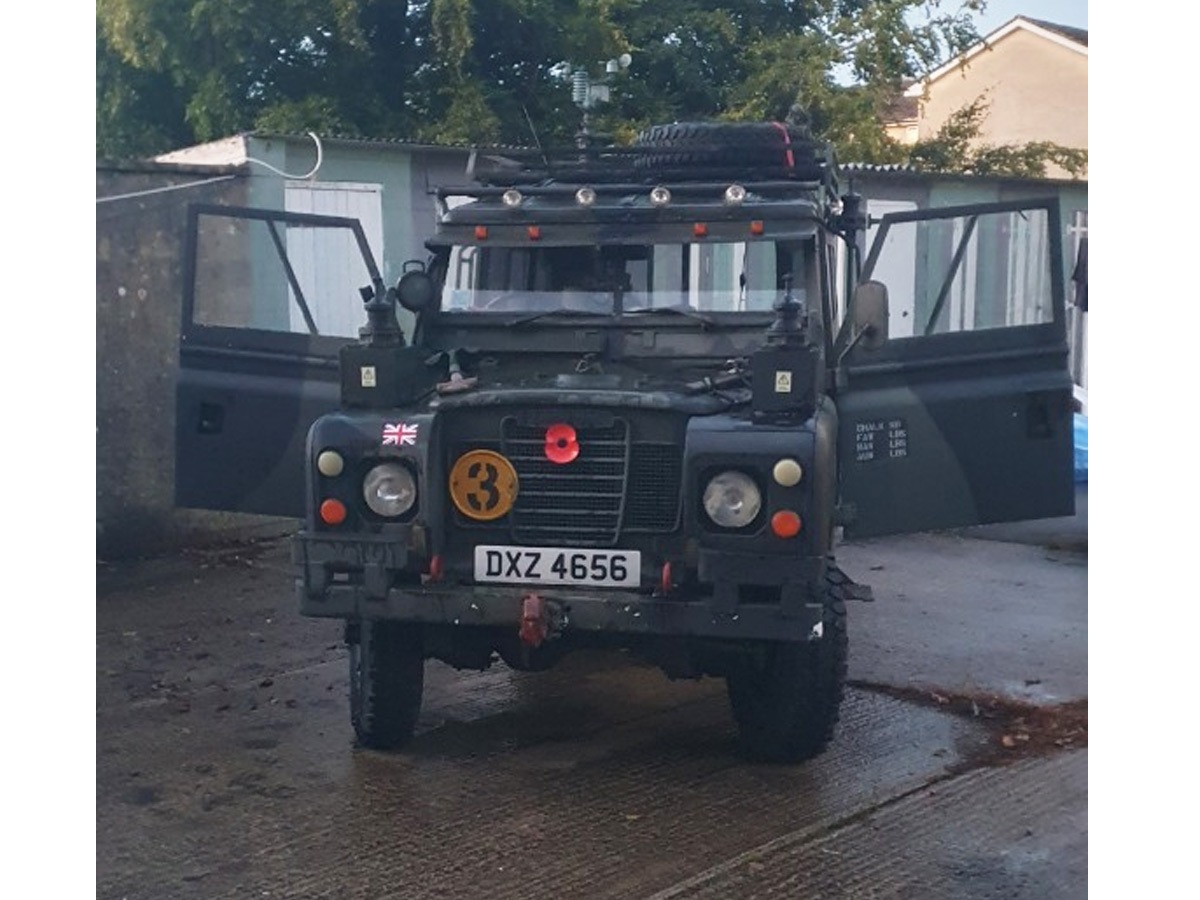 1984 Land Rover 109 Image 3