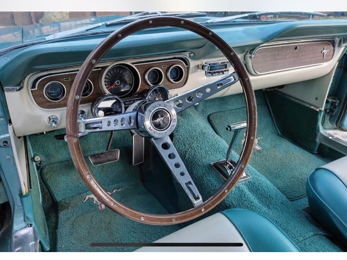 1965 Ford Mustang Image 13