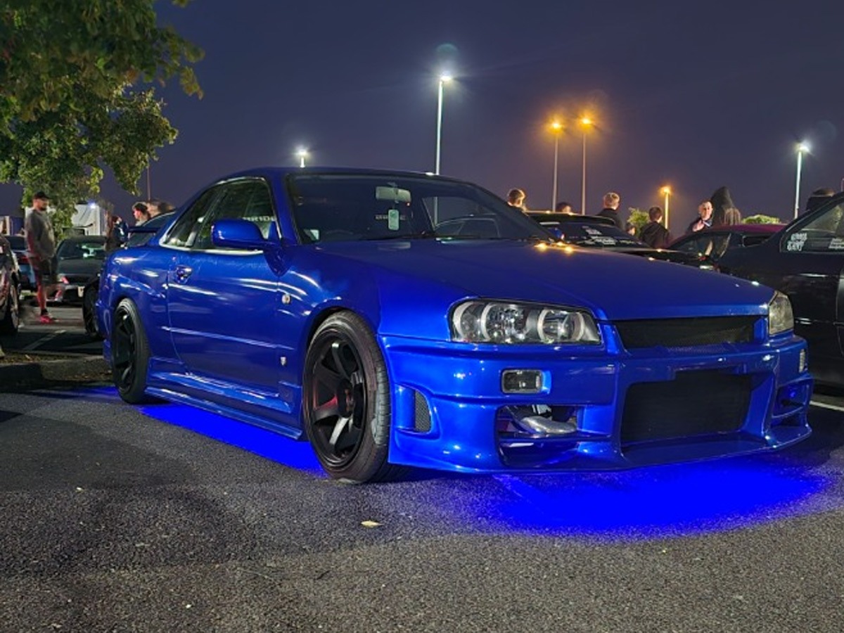 1998 Nissan Skyline Image 6