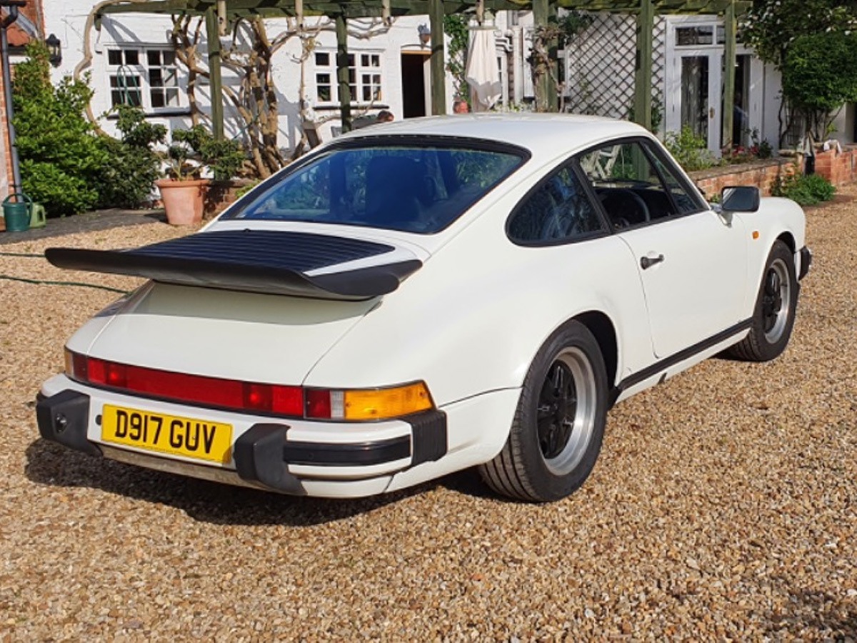1986 Porsche 911 Image 2