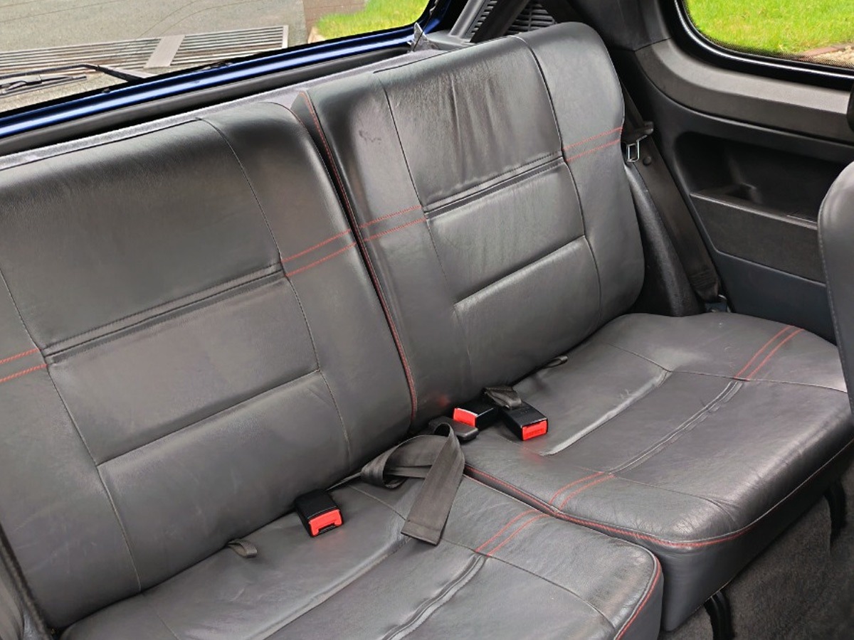 1990 Peugeot 205 Image 7