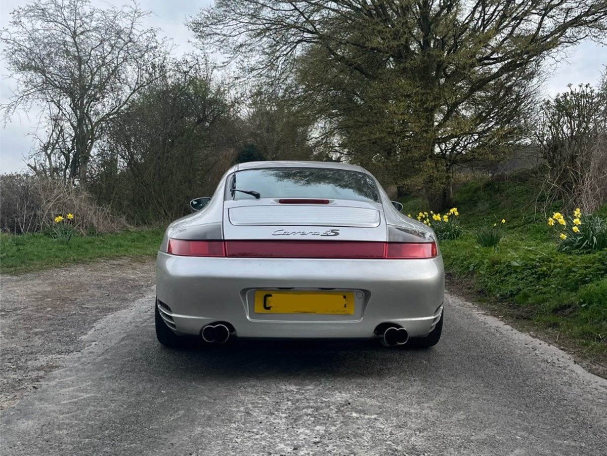 2003 Porsche 911 Image 3