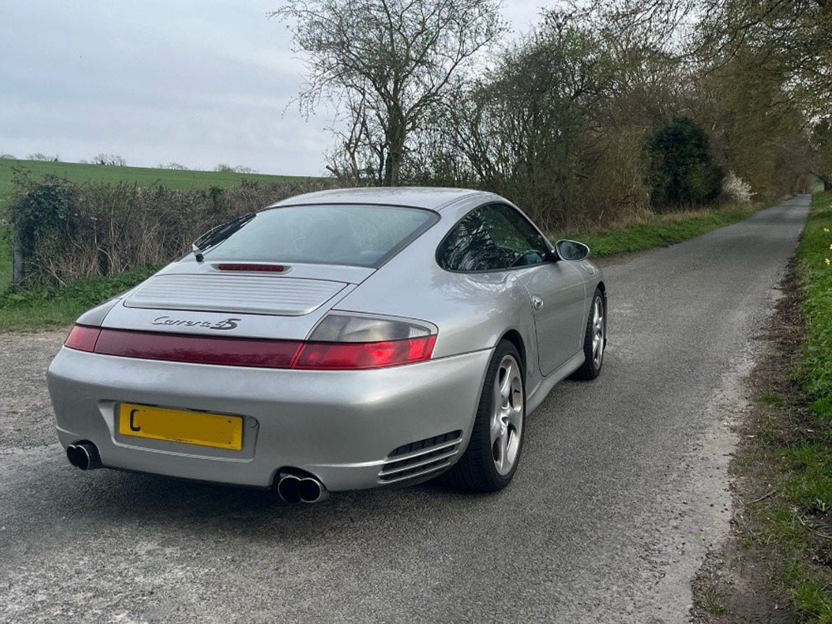 2003 Porsche 911 Image 5