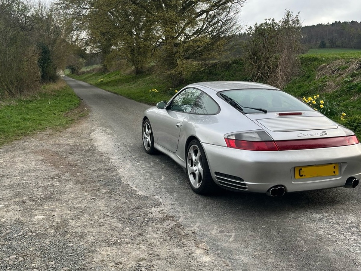 2003 Porsche 911 Image 6