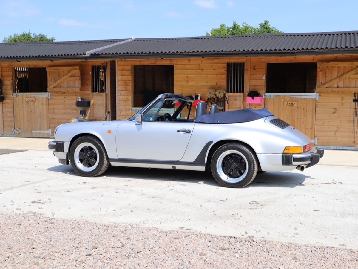 1989 Porsche 911 Image 3