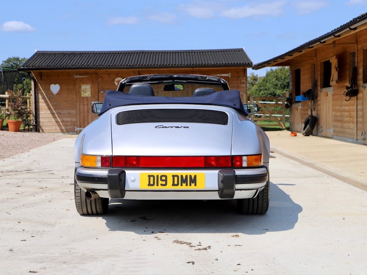 1989 Porsche 911 Image 4