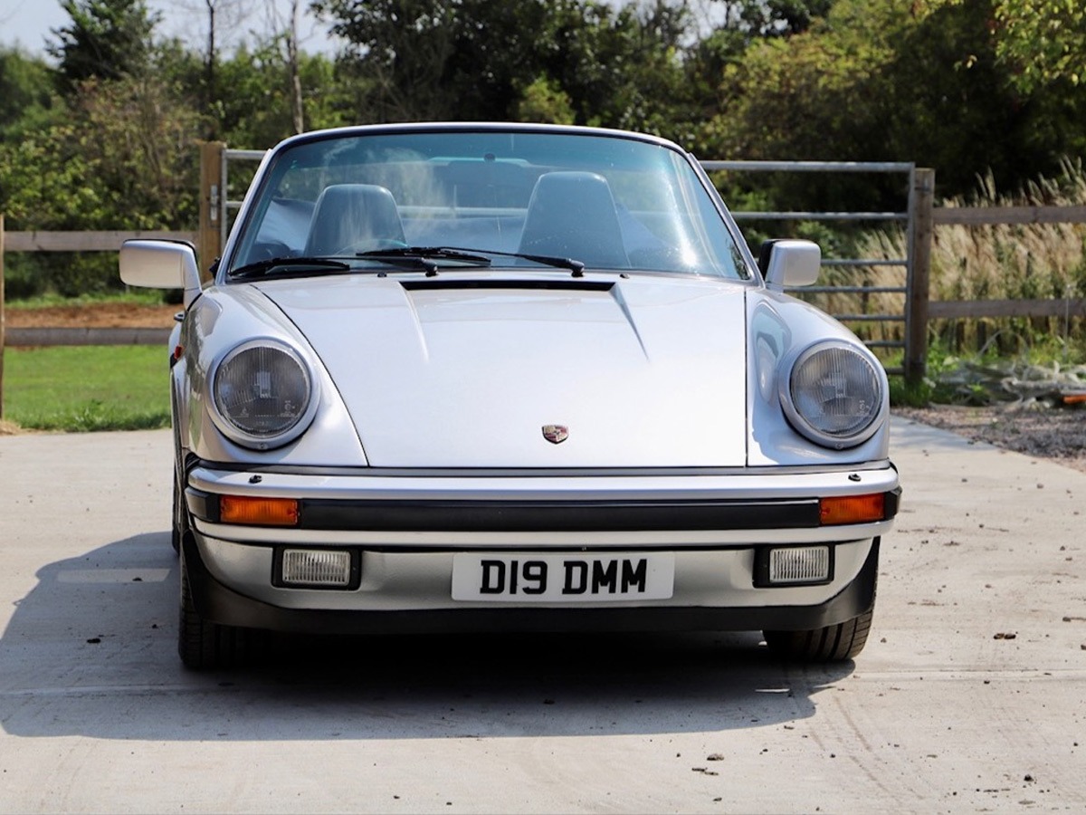 1989 Porsche 911 Image 6