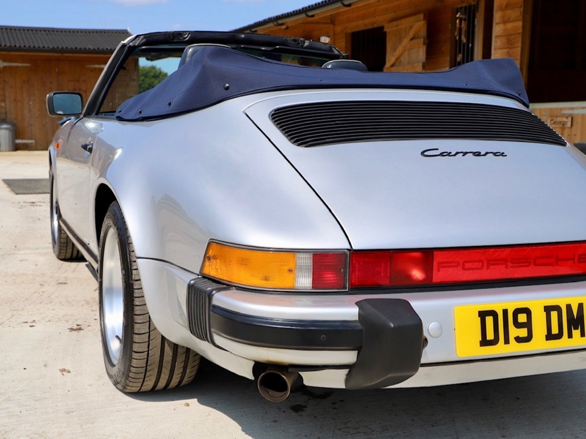 1989 Porsche 911 Image 7