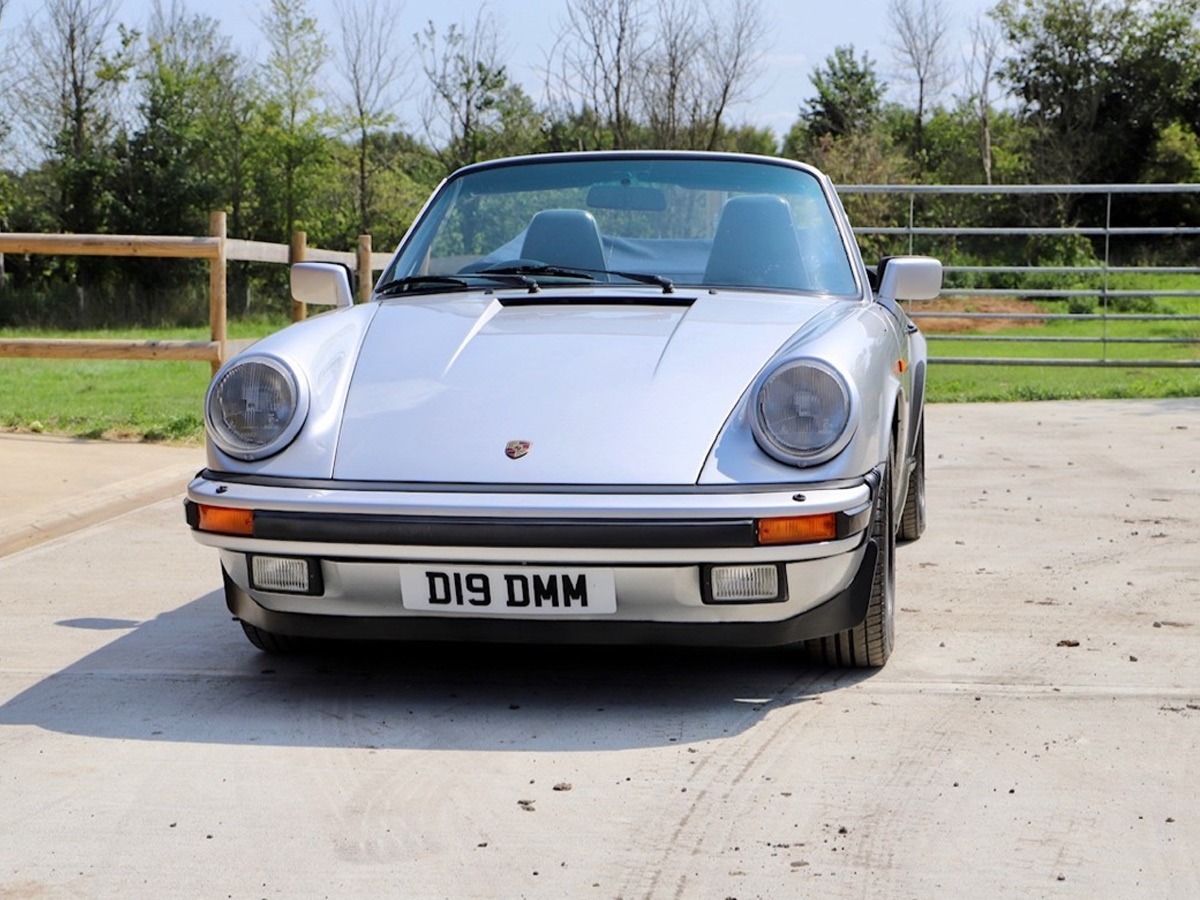 1989 Porsche 911 Image 9