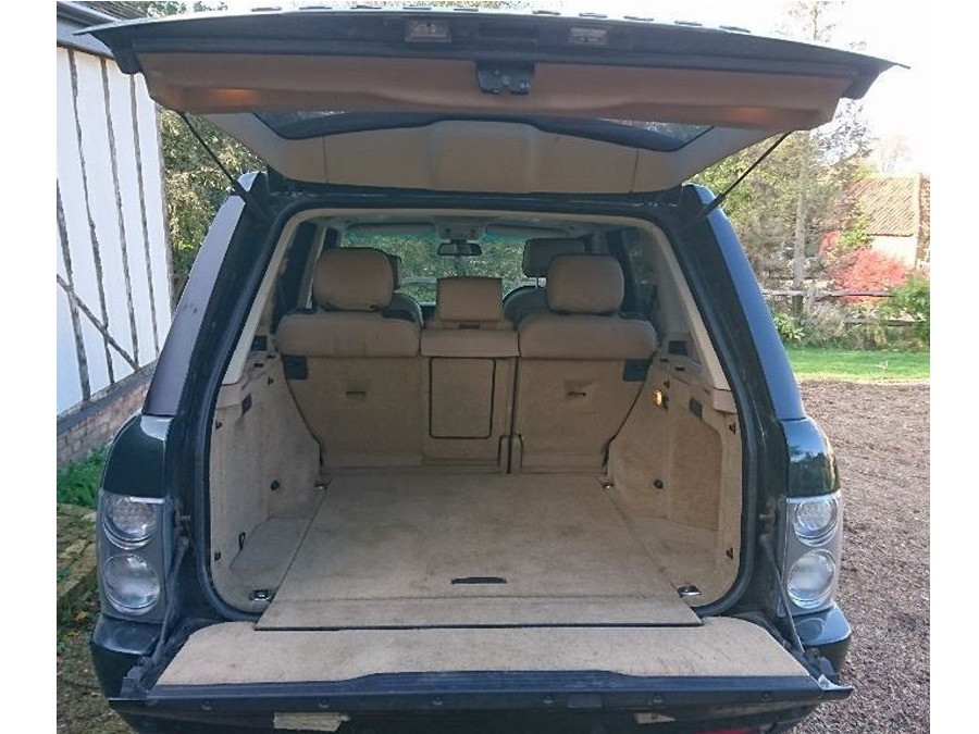 2003 Land Rover Range Rover Classic Image 9