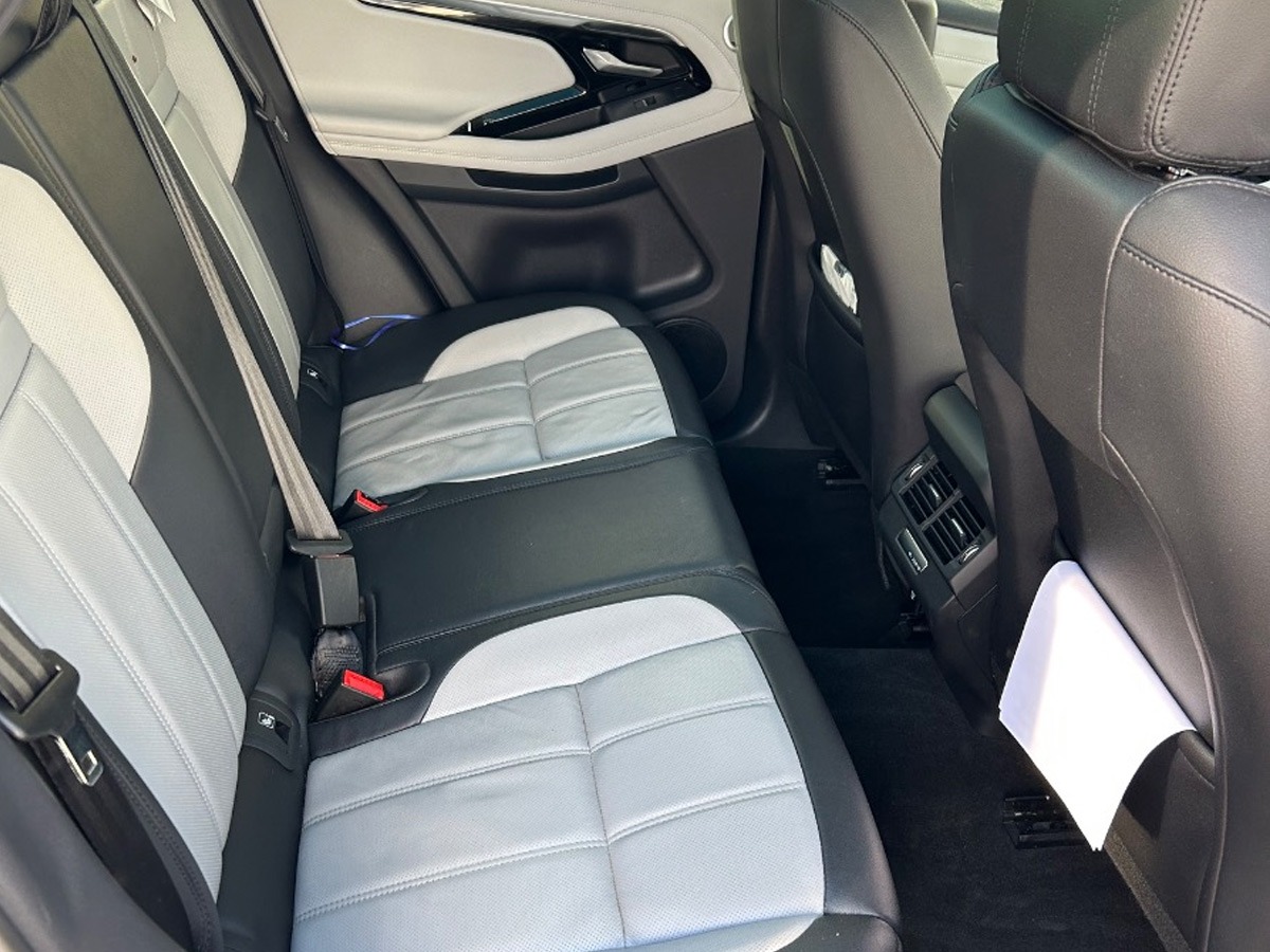 2020 Land Rover Range Rover Evoque Image 9