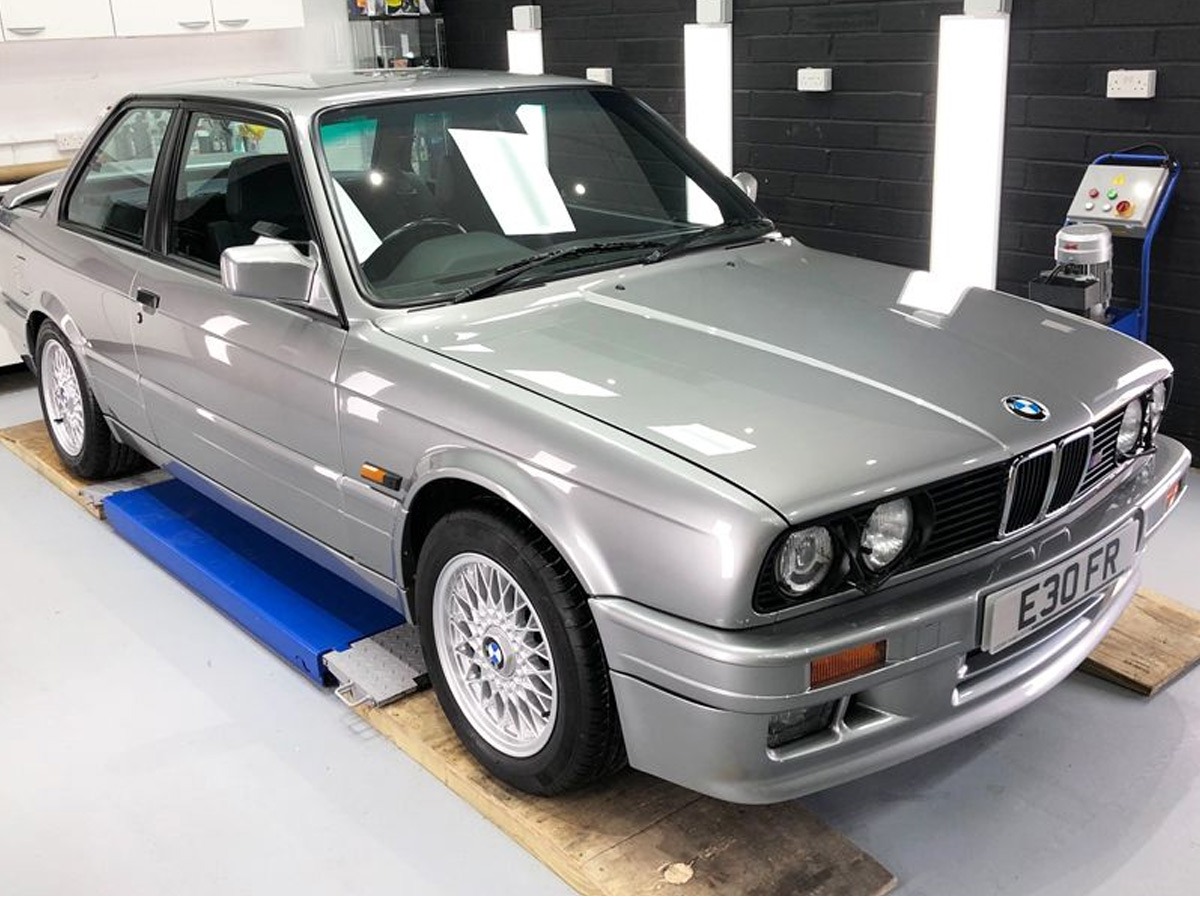 1988 BMW 3 Series Image 3