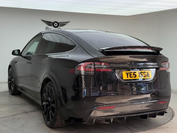 2017 Tesla Model X Image 11