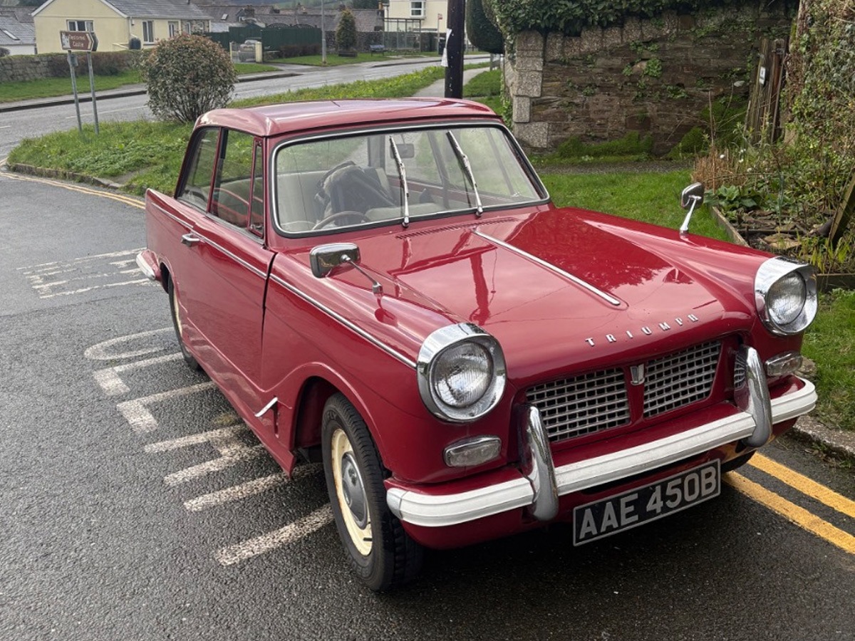 1964 Triumph Herald Image 2