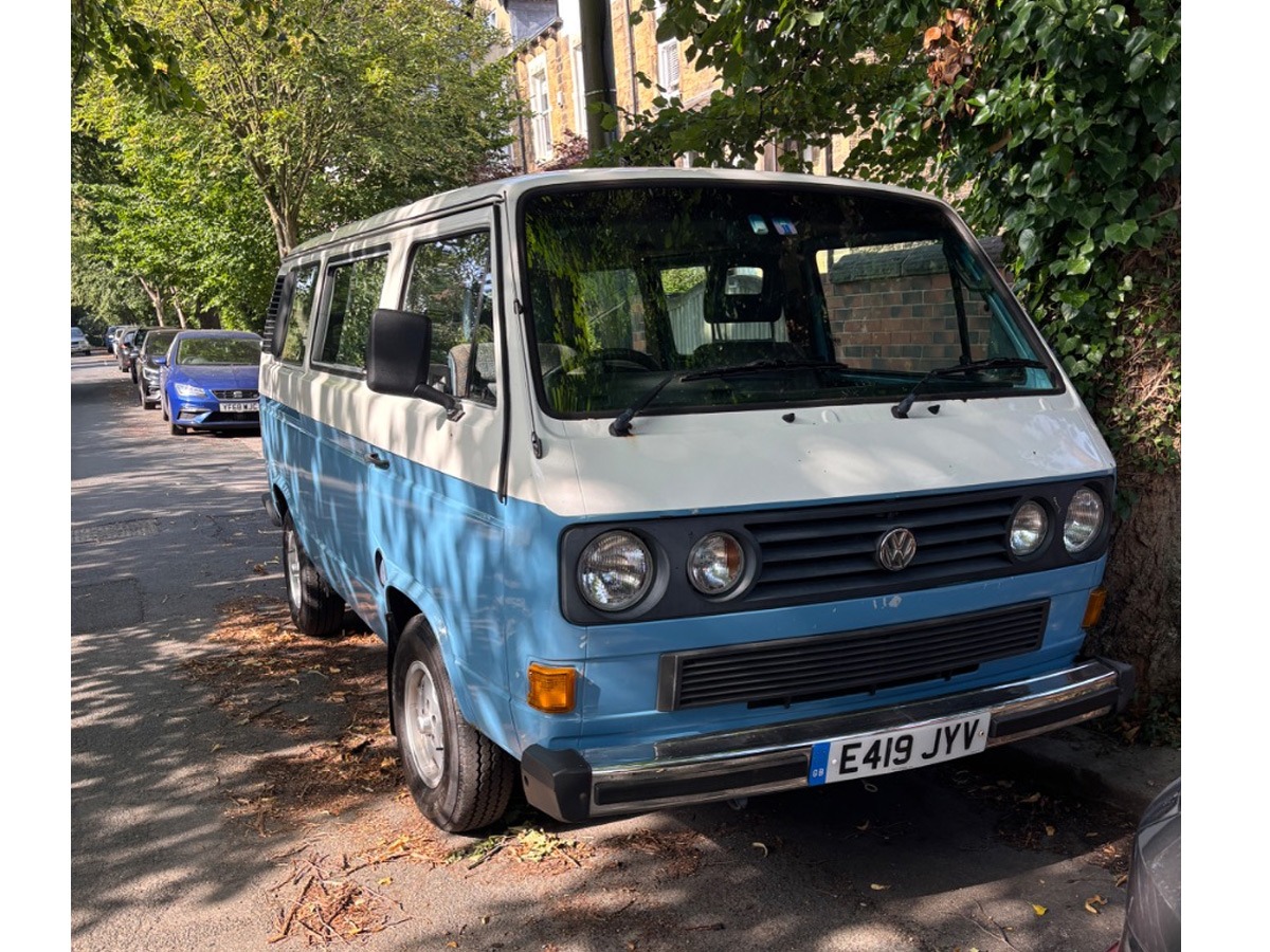 1987 Volkswagen Caravelle Image 1
