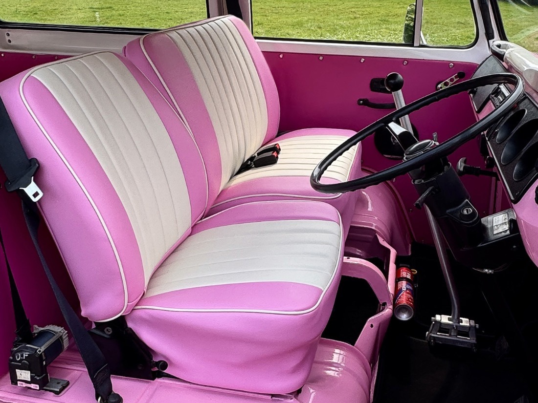 1976 Volkswagen Type 2 Image 6