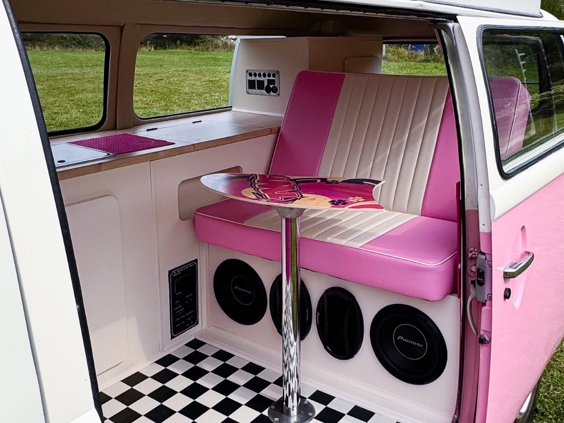 1976 Volkswagen Type 2 Image 7