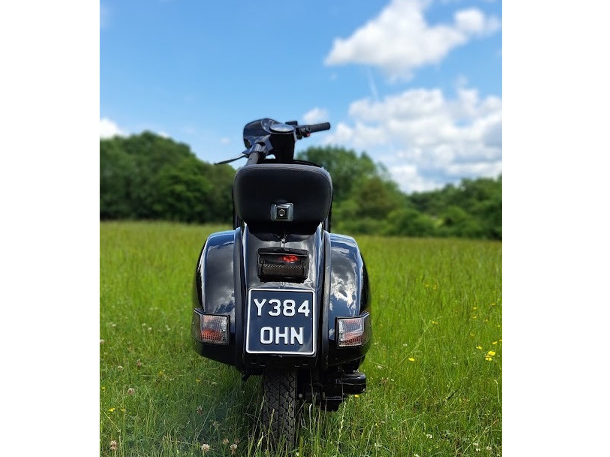 2001 Piaggio Vespa Image 2