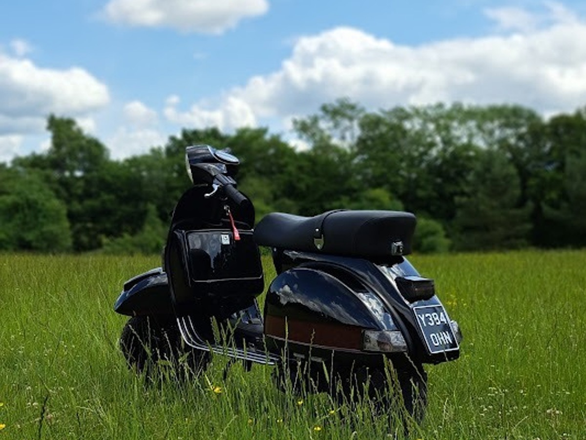 2001 Piaggio Vespa Image 3