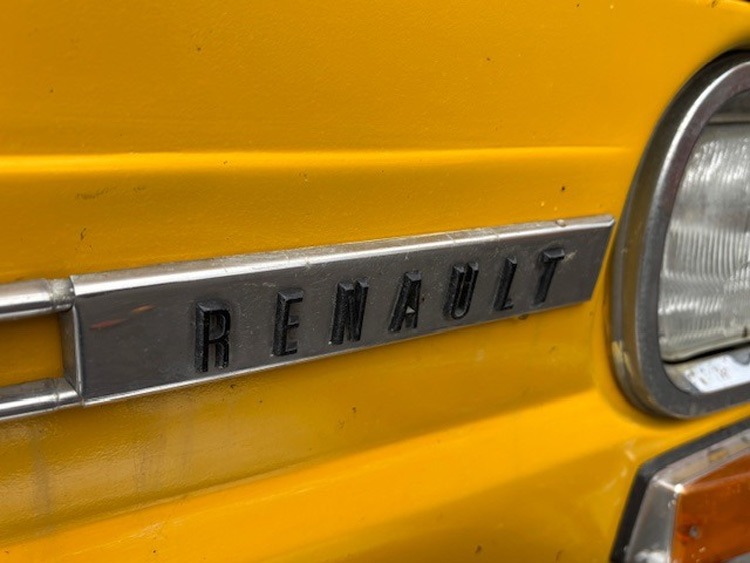 1968 Renault 10 Image 5
