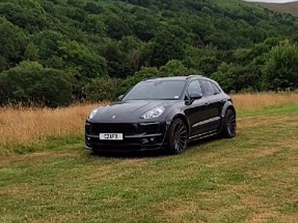 2018 Porsche Macan Image 3