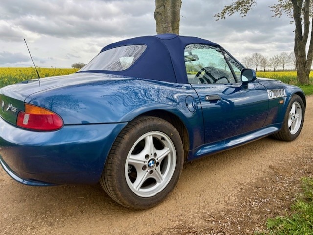 1999 BMW Z3 Image 3