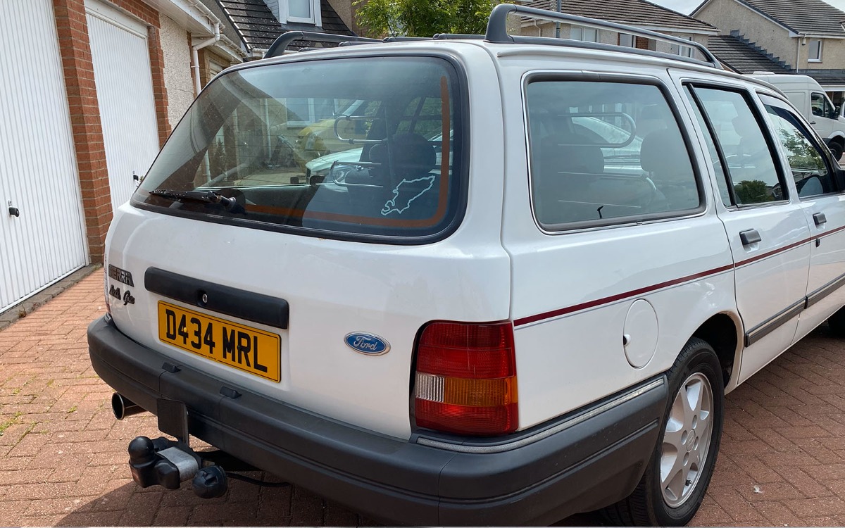 Miniature Spark 1/43 – Ford Sierra XR 4x4 – Suède 1987 – Blomqvist – Trofeu