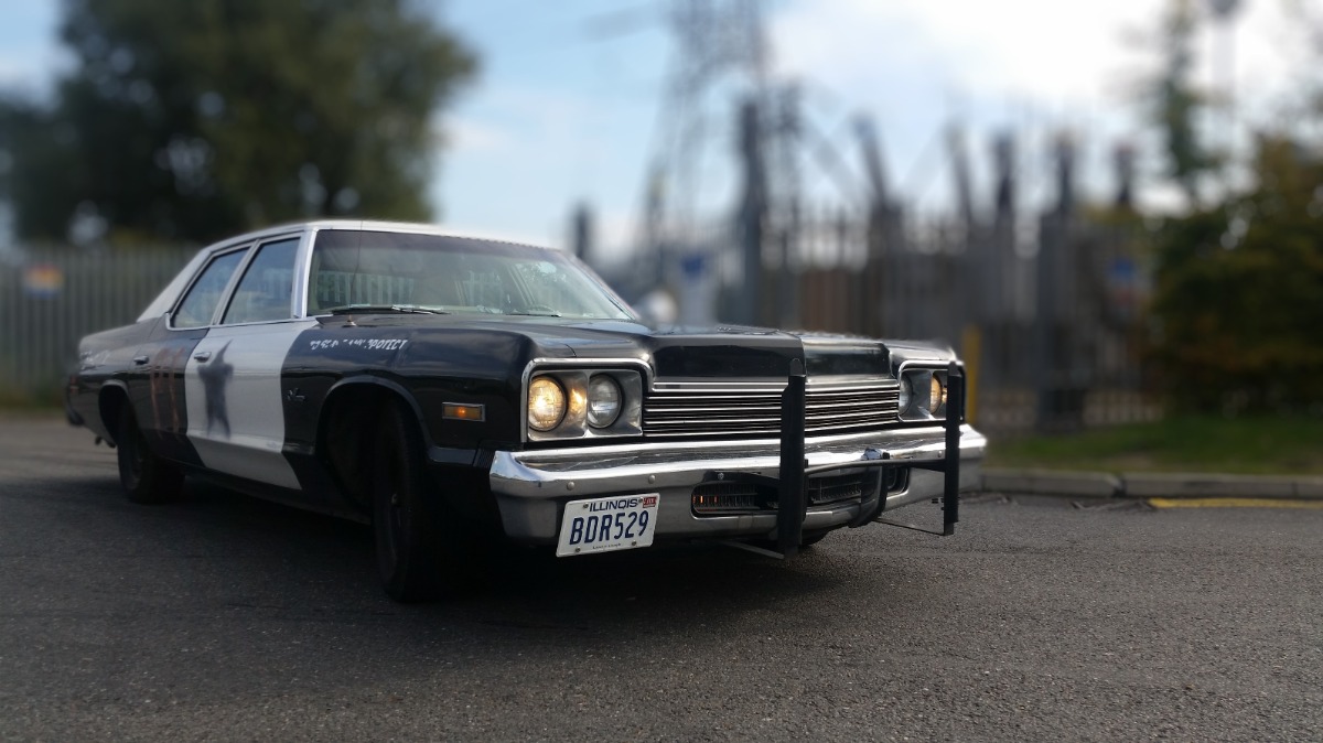 Auto World Xtraction R36 Blues Brothers Blues Mobile 1974 Dodge Monaco HO Scale Slot Car | Auto World Store - Foto 7