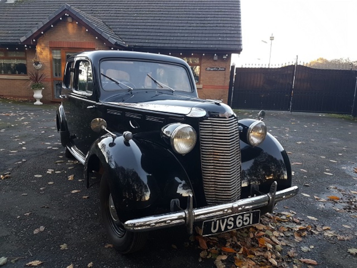 1947 Vauxhall Saloon Image 1