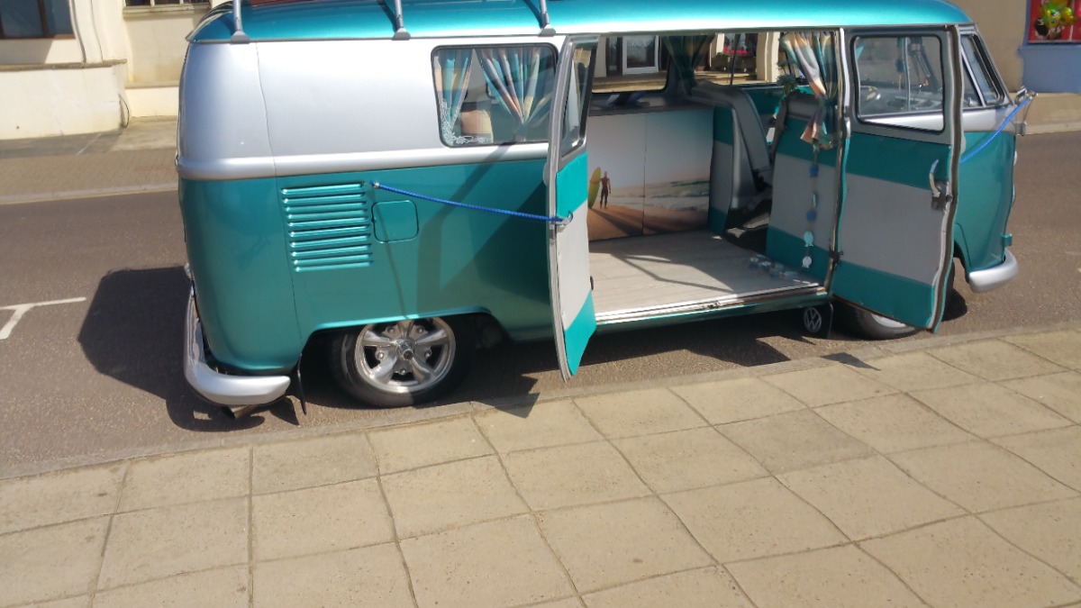 1967 Volkswagen T2 Camper Van / Bus Image 6