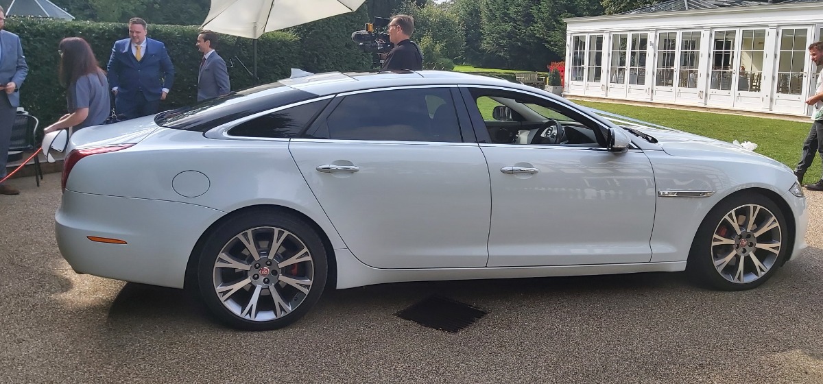 2014 Jaguar XJ Image 4