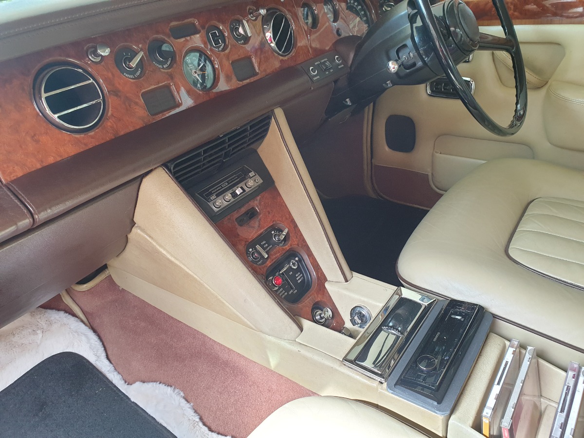 1977 Rolls-Royce Silver Shadow Image 8