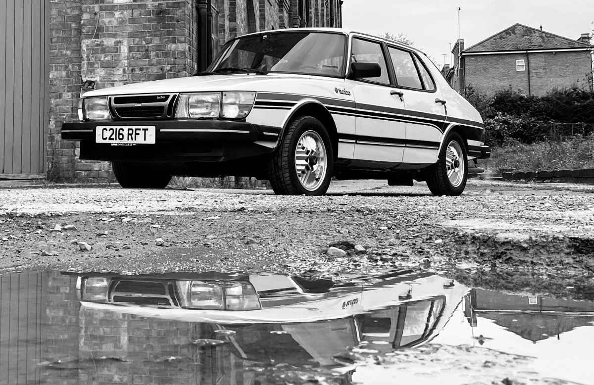 1984 Saab 900 Image 4