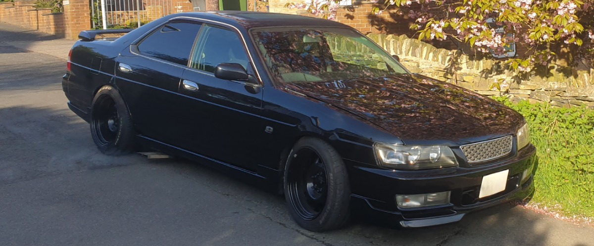 1997 Nissan Laurel Image 1