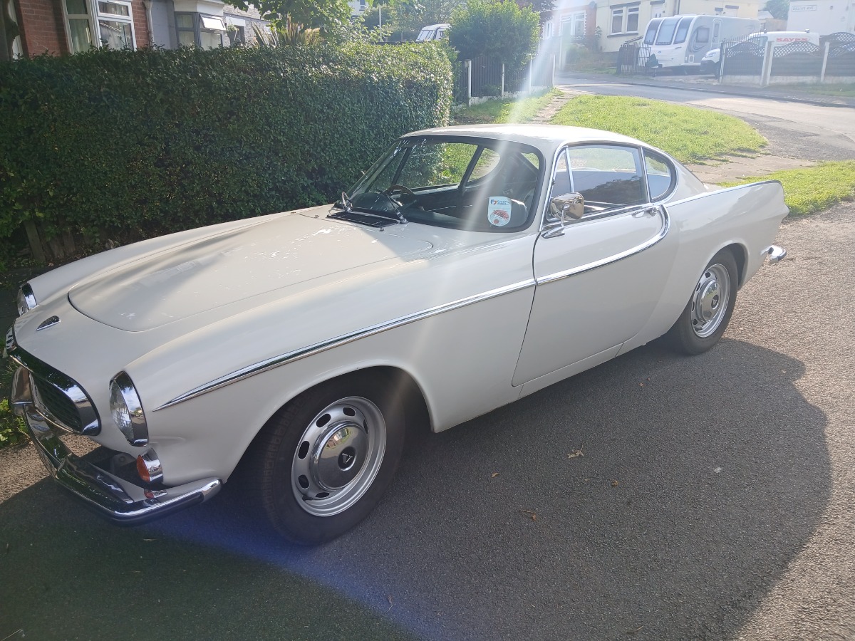 1965 Volvo P1800 Image 1