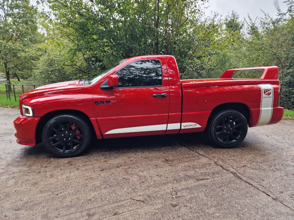 2003 Dodge SRT Image 4