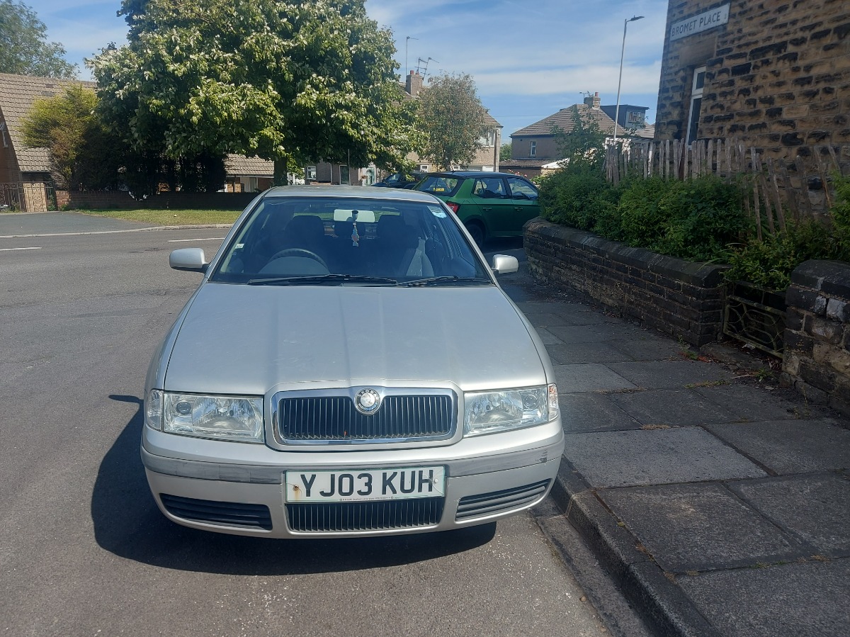 2003 Skoda Octavia Image 3