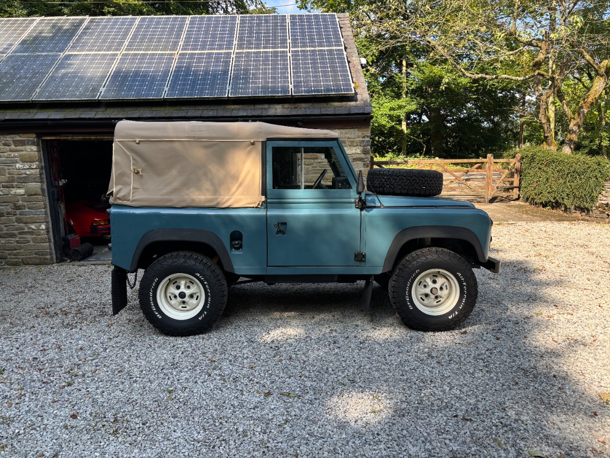 1984 Land Rover 90 Image 2