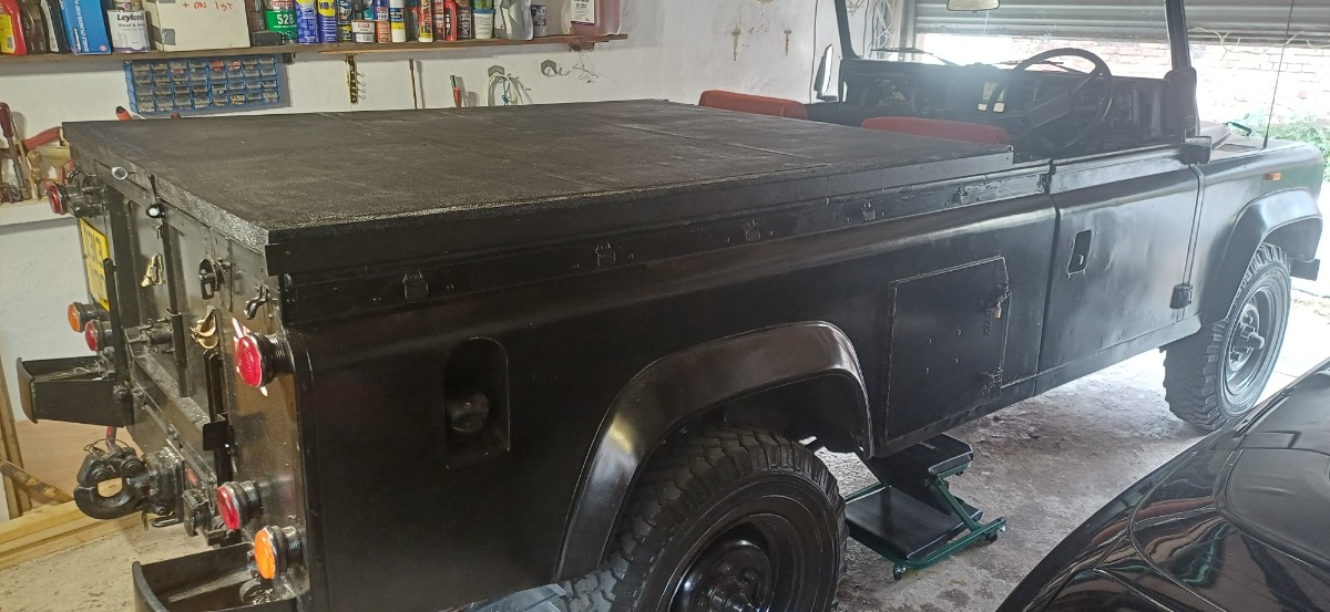 1987 Land Rover 110 Image 4