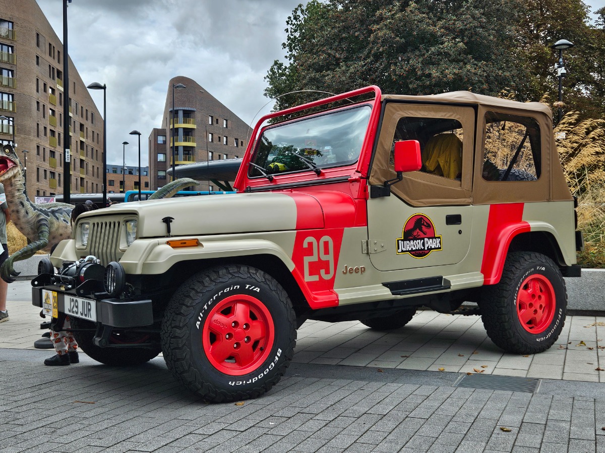 1995 Jeep Wrangler Image 2