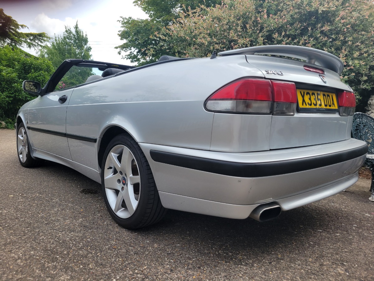 2001 Saab 9-3 Image 5